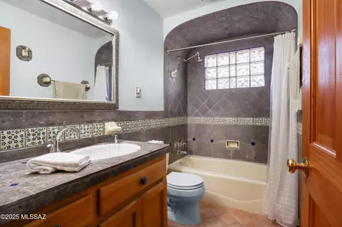 Bath - 2917 Exeter St, Tucson, AZ 85716 photo 1 of 3