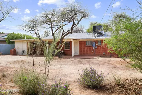 Exterior - 2917 Exeter St, Tucson, AZ 85716 photo 3 of 8
