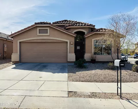 8332 S Otis Dr, Tucson, AZ 85747