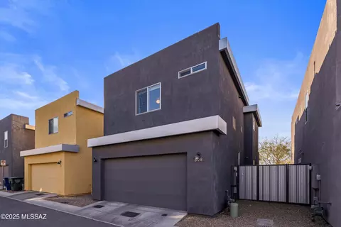 808 E Park Modern Dr, Tucson, AZ 85719