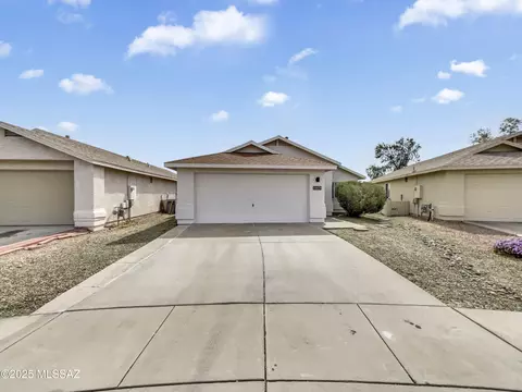10028 E Paseo San Rosendo, Tucson, AZ 85747