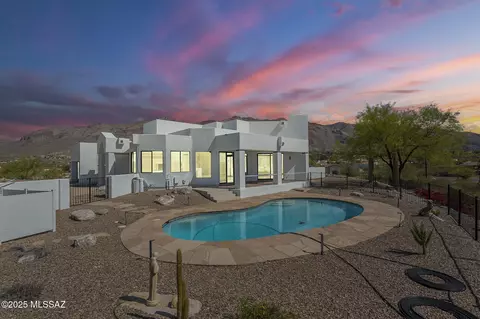 4620 E Blue Mountain Dr, Tucson, AZ 85718