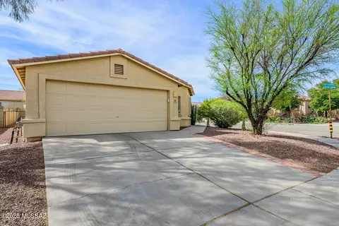 2237 W Painted Sunset Cir, Tucson, AZ 85745