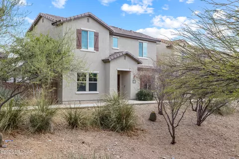10945 E Oak Grove Pl, Tucson, AZ 85747