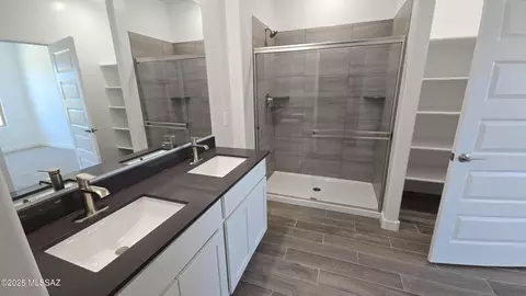 Bath - 14023 E Canidae Dr E, Vail, AZ 85641 photo 2 of 2