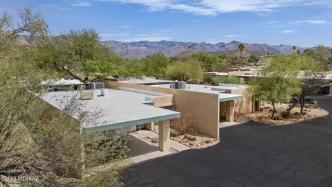6925 E Rivercrest Rd, Tucson, AZ 85750