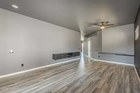 Living - 593 E Painted Pueblo Dr, Vail, AZ 85641 photo 4 of 6