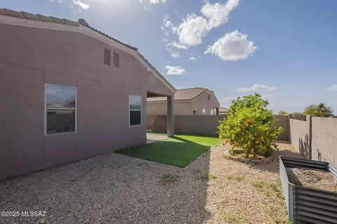 Exterior - 593 E Painted Pueblo Dr, Vail, AZ 85641 photo 8 of 9