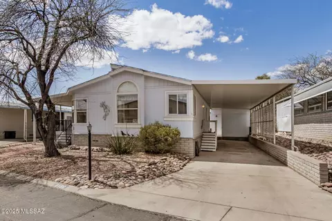 6186 S Mainside Dr, Tucson, AZ 85746