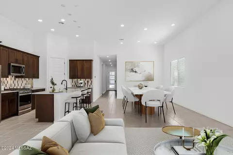 14669 N Saguaro Nest Trl, Marana, AZ 85658