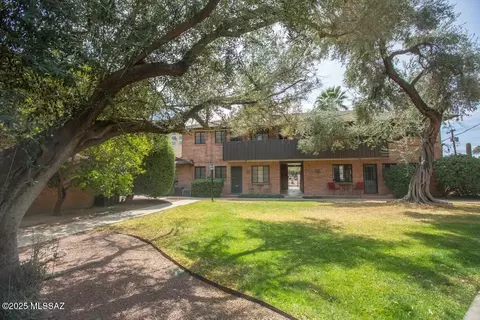 333 S Alvernon Way #55, Tucson, AZ 85711