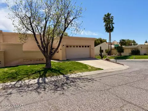 2541 W Crown King Dr, Tucson, AZ 85741
