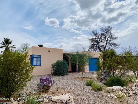 4766 E Hawthorne St, Tucson, AZ 85711