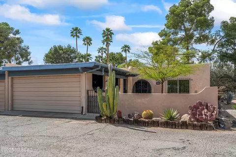 4740 N Calle Lampara, Tucson, AZ 85718