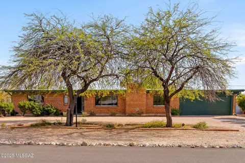 5650 E 8th St, Tucson, AZ 85711