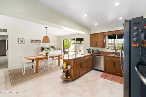 5650 E 8th St, Tucson, AZ 85711 photo 3