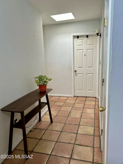 Entry Way - 277 E Root Way, Tucson, AZ 85705 photo 1 of 2