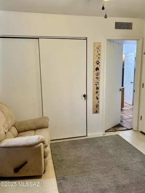 Bedroom - 277 E Root Way, Tucson, AZ 85705 photo 2 of 2
