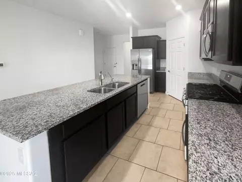 Kitchen - 12128 E Becker Dr, Vail, AZ 85641 photo 3 of 3