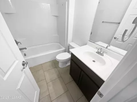 Bath - 12128 E Becker Dr, Vail, AZ 85641 photo 1 of 2
