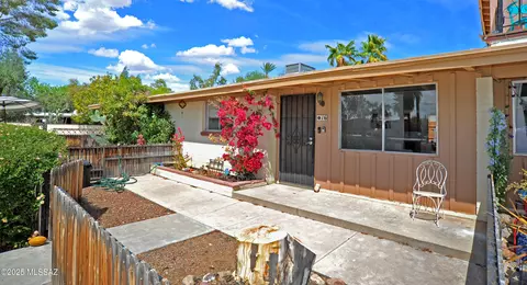 5901 N Oracle Rd #16, Tucson, AZ 85704