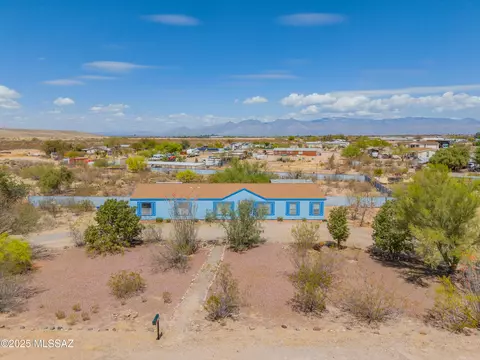 5795 E Farmridge Dr, Tucson, AZ 85756