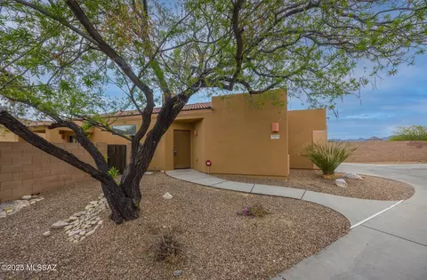 5433 N Little River Ln, Tucson, AZ 85704