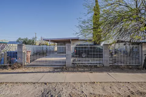 920 E 32nd St, Tucson, AZ 85713