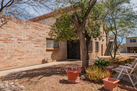 6642 E Calle Alegria #C, Tucson, AZ 85715