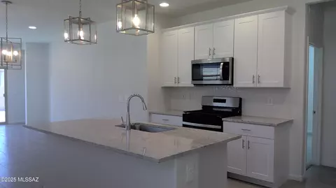 10366 W Granderson St, Marana, AZ 85653