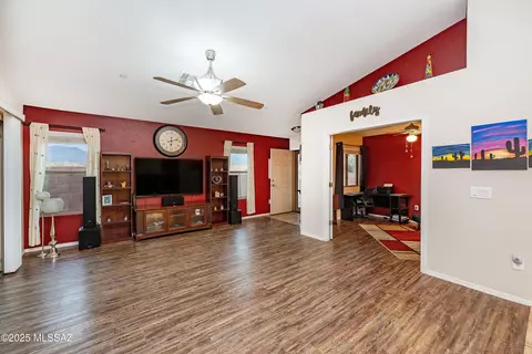 Living - 61080 Halter Pl, Saddlebrooke, AZ 85739 photo 1 of 2