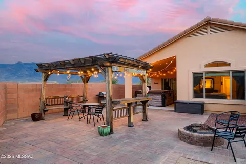 Exterior - 61080 Halter Pl, Saddlebrooke, AZ 85739 photo 6 of 10