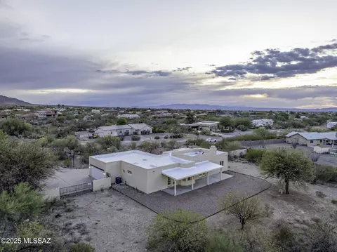 View/Area - 3101 E Cardenas Dr, Vail, AZ 85641 photo 6 of 7