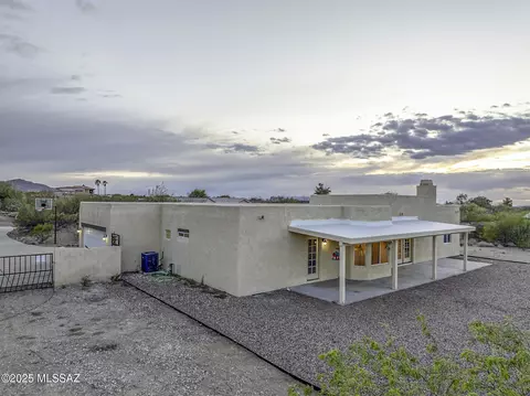 Exterior - 3101 E Cardenas Dr, Vail, AZ 85641 photo 5 of 10