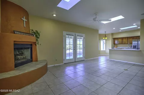 Living - 3101 E Cardenas Dr, Vail, AZ 85641 photo 2 of 2