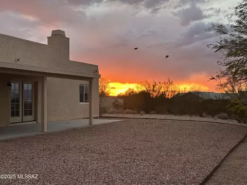 Exterior - 3101 E Cardenas Dr, Vail, AZ 85641 photo 10 of 10