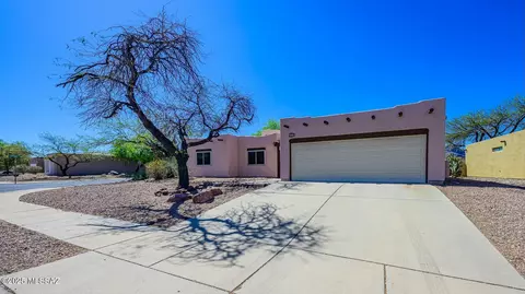7445 W Mountain Sky Dr, Tucson, AZ 85743