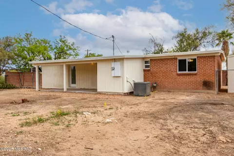 Exterior - 5249 E 23rd St, Tucson, AZ 85711 photo 7 of 9