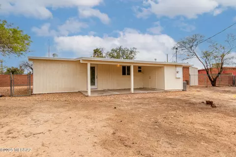 Exterior - 5249 E 23rd St, Tucson, AZ 85711 photo 5 of 9