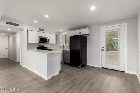 Kitchen - 5249 E 23rd St, Tucson, AZ 85711 photo 1 of 5