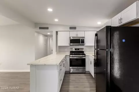 Kitchen - 5249 E 23rd St, Tucson, AZ 85711 photo 2 of 5