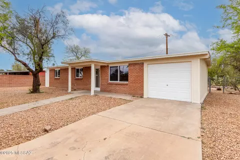 5249 E 23rd St, Tucson, AZ 85711