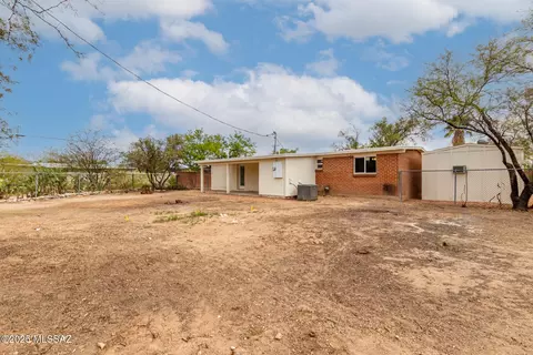 Exterior - 5249 E 23rd St, Tucson, AZ 85711 photo 8 of 9