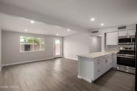 Living - 5249 E 23rd St, Tucson, AZ 85711 photo 5 of 5