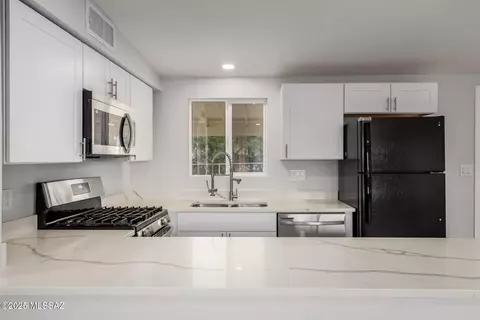 Kitchen - 5249 E 23rd St, Tucson, AZ 85711 photo 4 of 5
