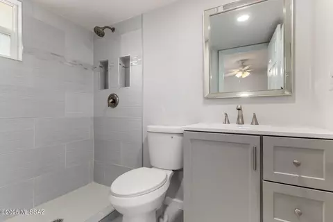 Bath - 5249 E 23rd St, Tucson, AZ 85711 photo 1 of 2