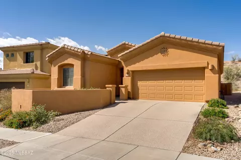 209 E Brearley Dr, Oro Valley, AZ 85737