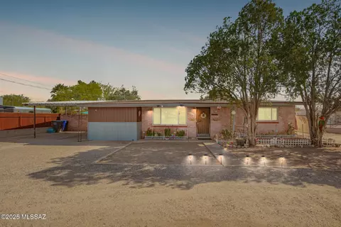 4442 E Glenn St, Tucson, AZ 85712