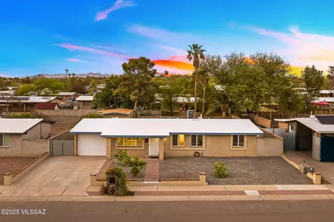 2370 W Ternero Pl, Tucson, AZ 85741