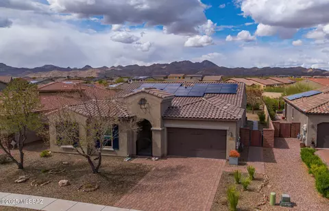 972 W Golden Barrel Ct, Oro Valley, AZ 85755